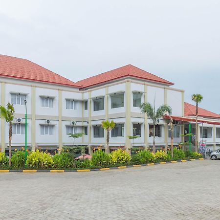 Reddoorz Plus Near Jatinangor Town Square 2 Luaran gambar