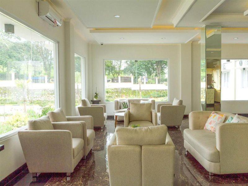 Reddoorz Plus Near Jatinangor Town Square 2 Luaran gambar