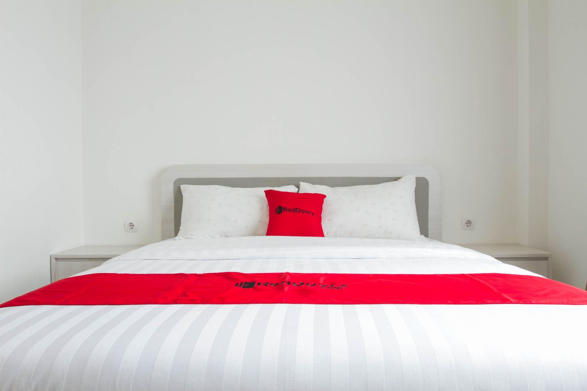 Reddoorz Plus Near Jatinangor Town Square 2 Luaran gambar