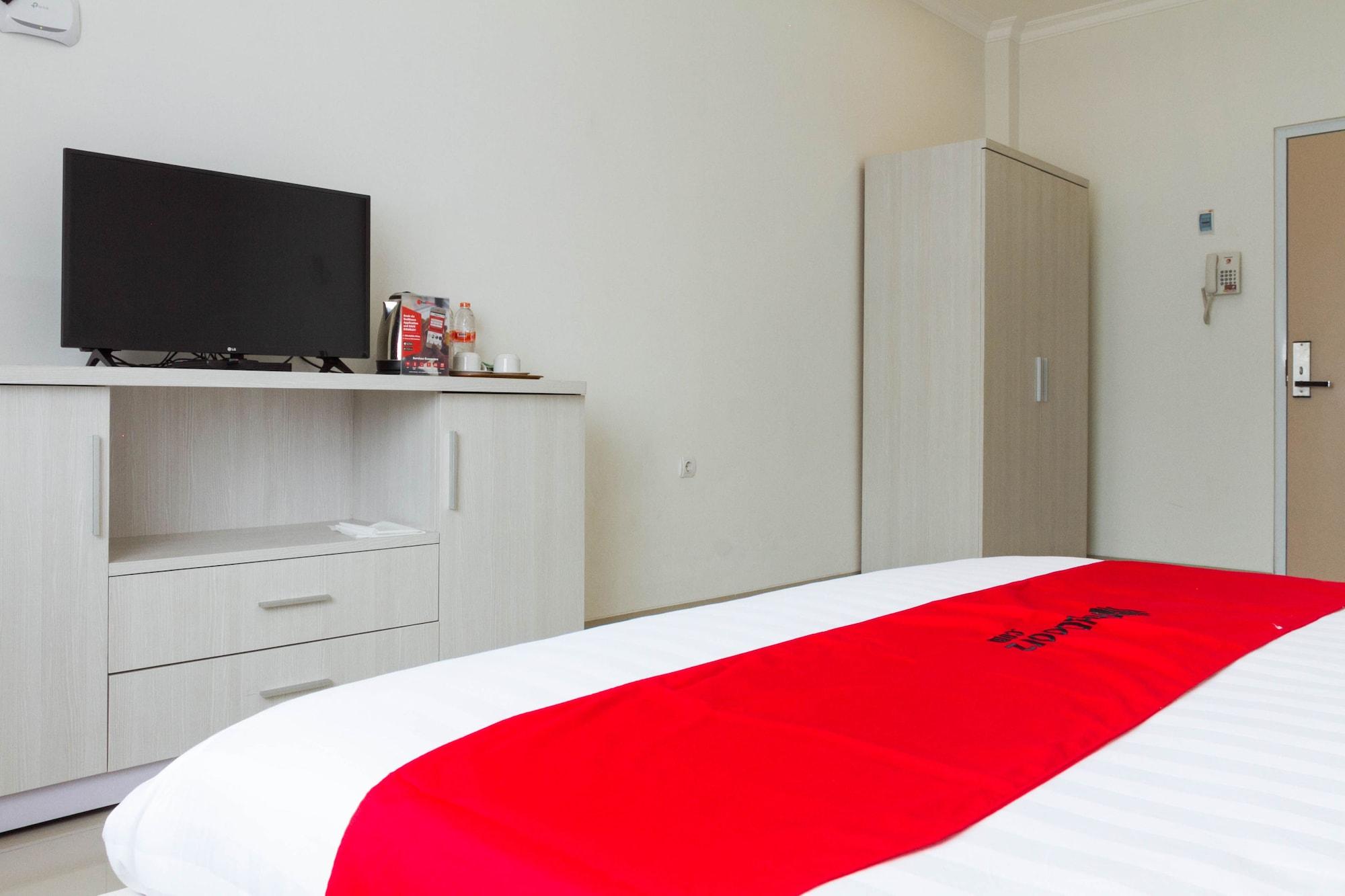 Reddoorz Plus Near Jatinangor Town Square 2 Luaran gambar