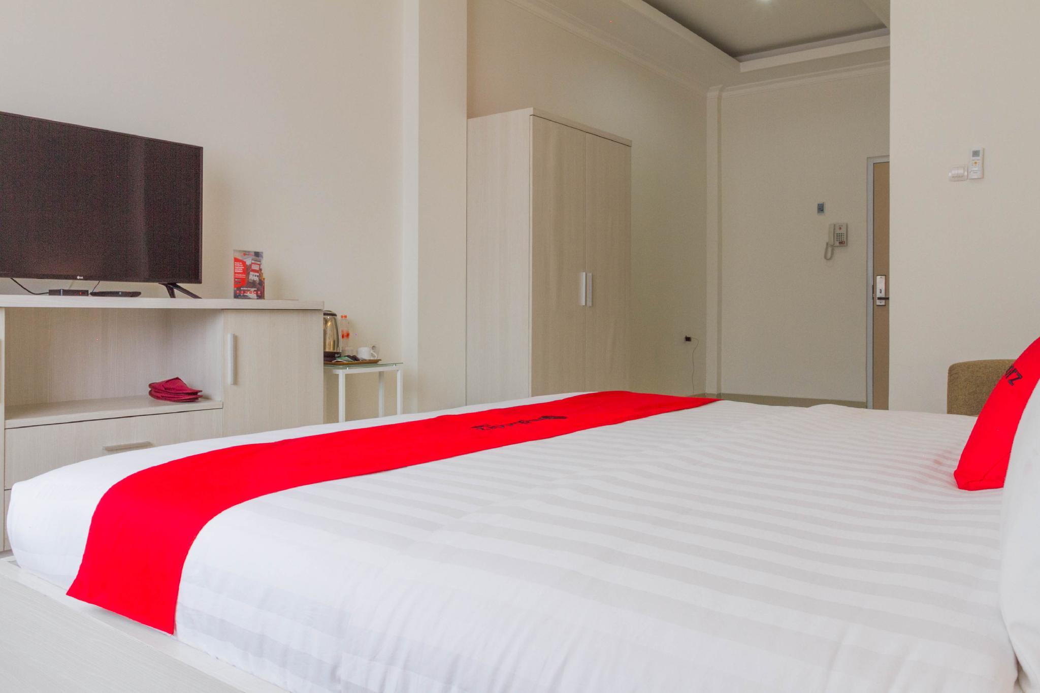 Reddoorz Plus Near Jatinangor Town Square 2 Luaran gambar